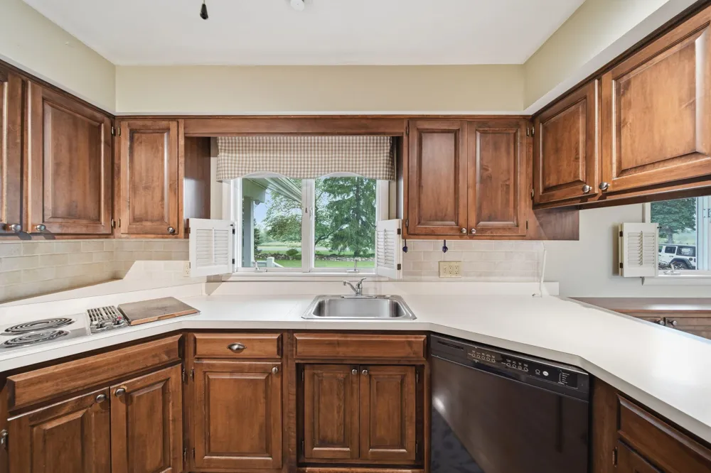 11625 Ridge Highway Macon Township, MI 49286