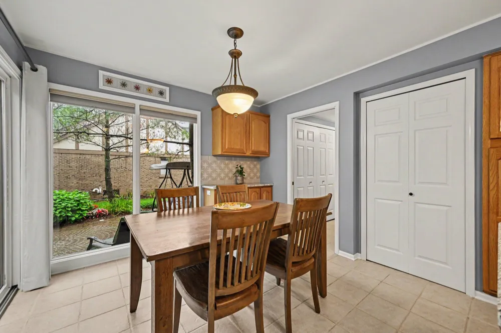 45128 Glengarry Road Canton Charter Township, MI 48188