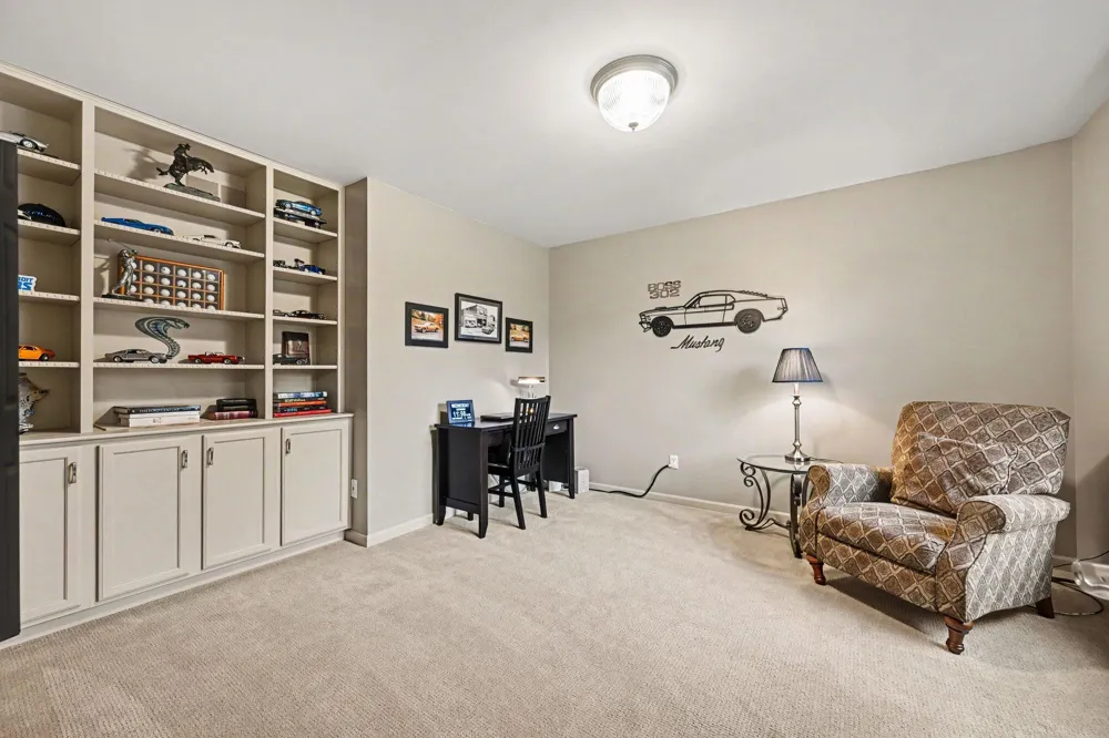 45128 Glengarry Road Canton Charter Township, MI 48188