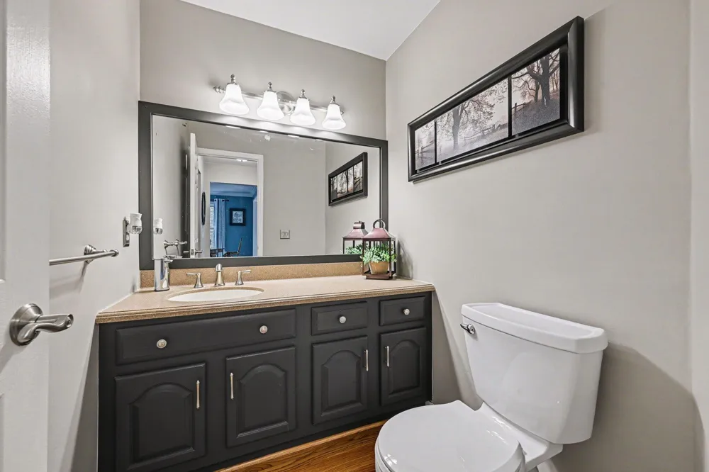 45128 Glengarry Road Canton Charter Township, MI 48188