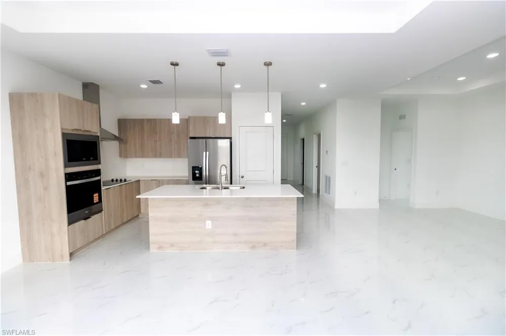 731 Bering Avenue S Lehigh Acres, FL 33974
