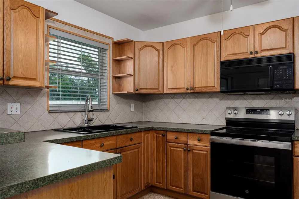 1225 CASABELLA DRIVE Bradenton, FL 34209