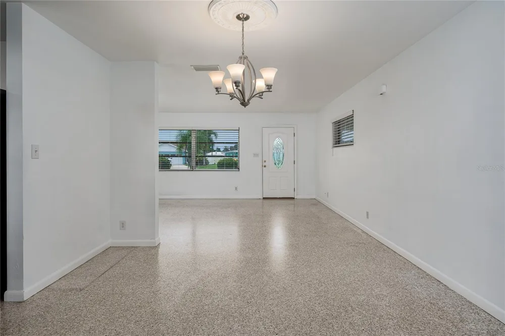 1225 CASABELLA DRIVE Bradenton, FL 34209