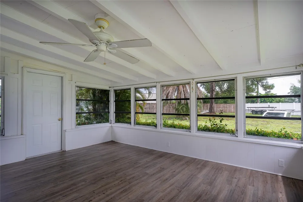 1225 CASABELLA DRIVE Bradenton, FL 34209