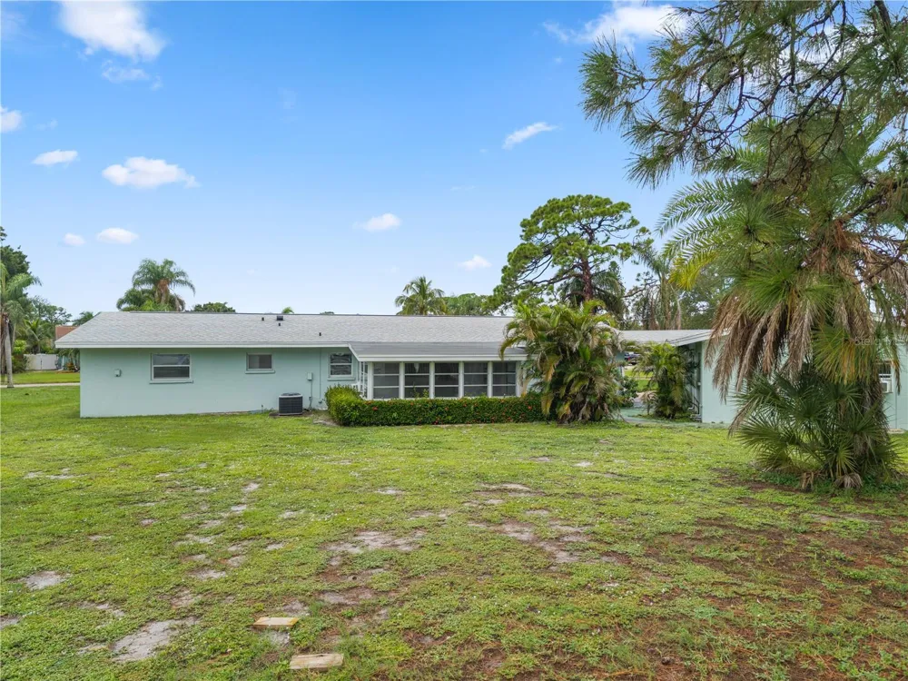 1225 CASABELLA DRIVE Bradenton, FL 34209