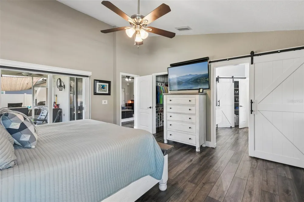 725 HALLOWELL CIRCLE Orlando, FL 32828