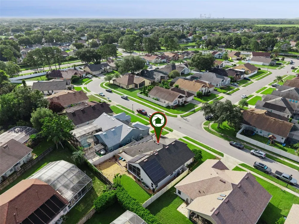 725 HALLOWELL CIRCLE Orlando, FL 32828