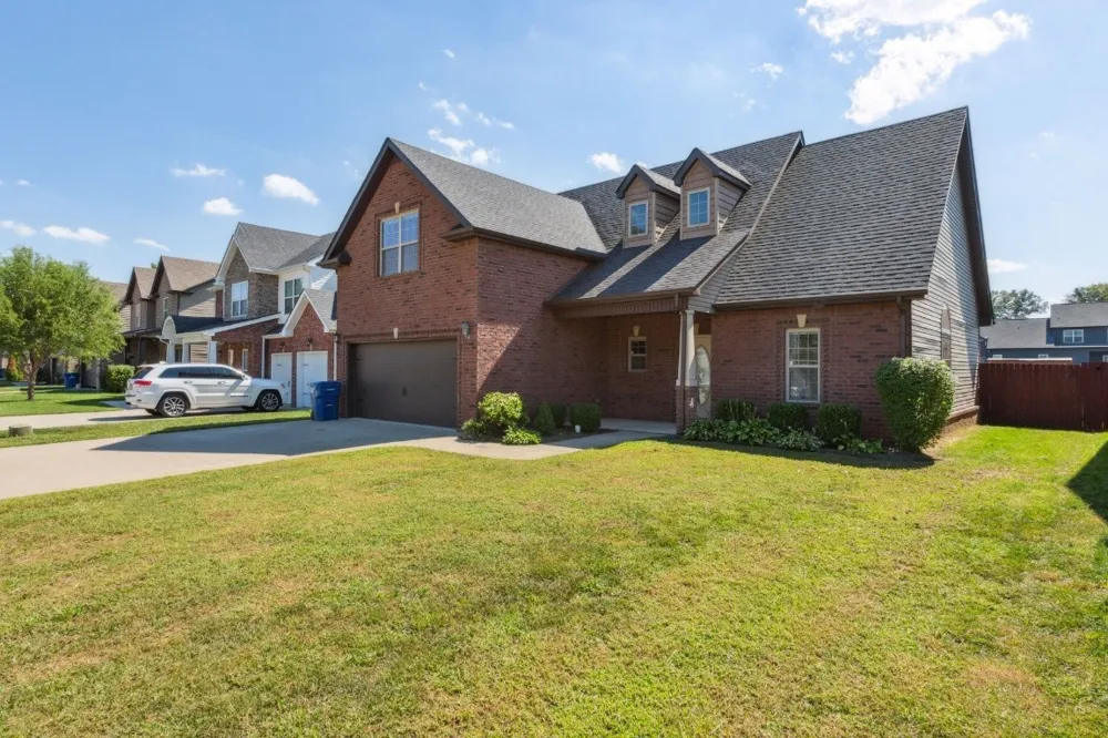 1275 Golden Eagle Way Clarksville, TN 37040