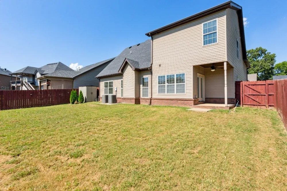 1275 Golden Eagle Way Clarksville, TN 37040