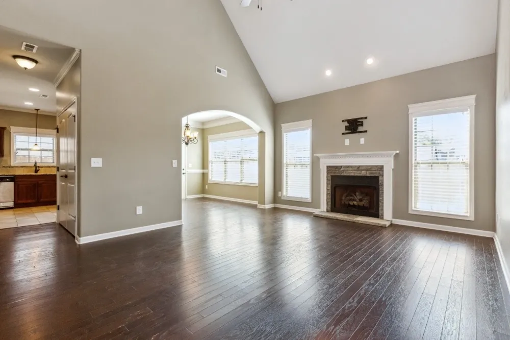 1275 Golden Eagle Way Clarksville, TN 37040