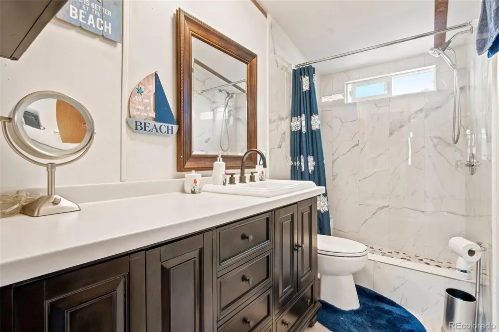422 Willow Drive Lochbuie, CO 80603