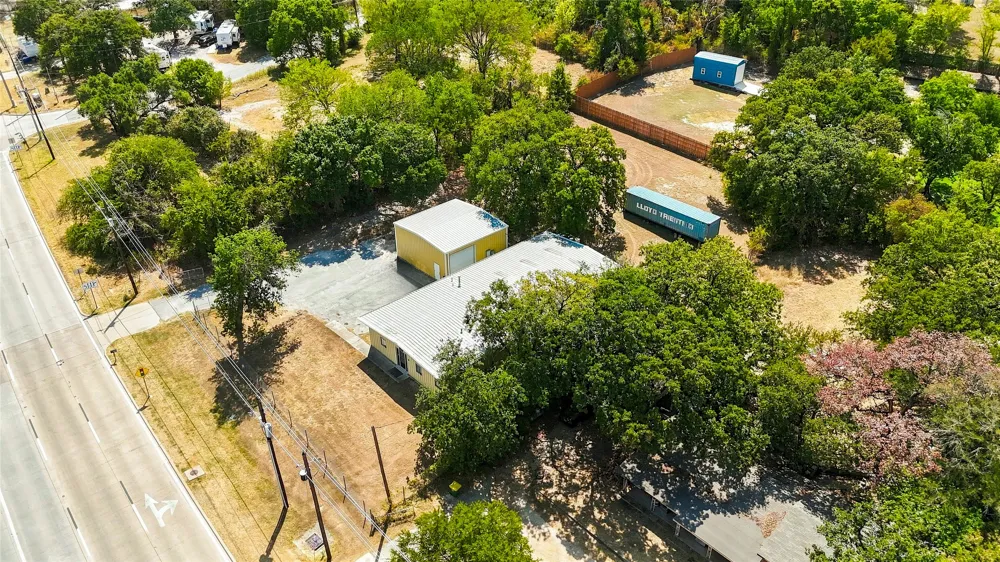 1520 Southeast Parkway Azle, TX 76020