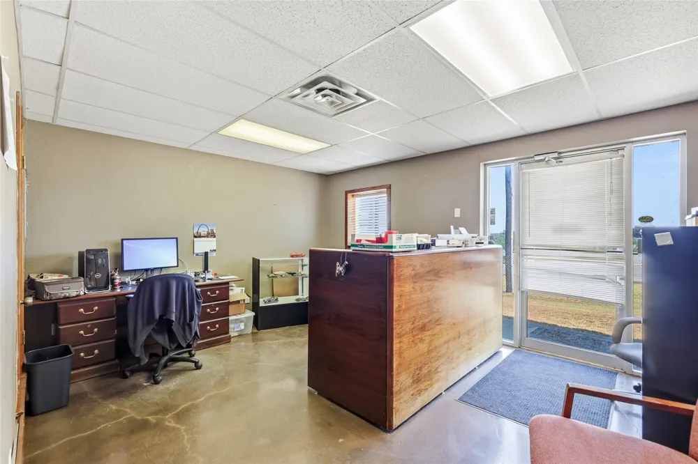 1520 Southeast Parkway Azle, TX 76020