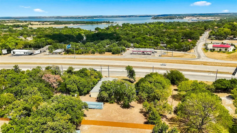 1520 Southeast Parkway Azle, TX 76020