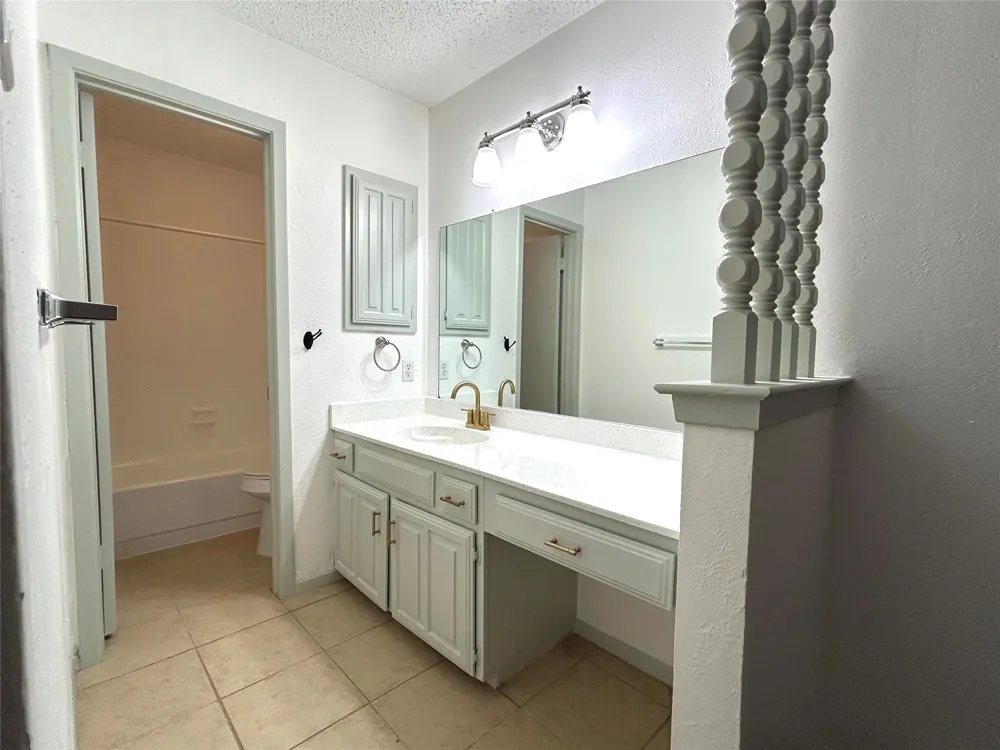 333 Melrose Drive #12B Richardson, TX 75080