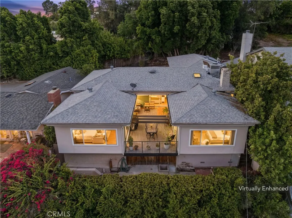 5365 Elvira Road Woodland Hills, CA 91364