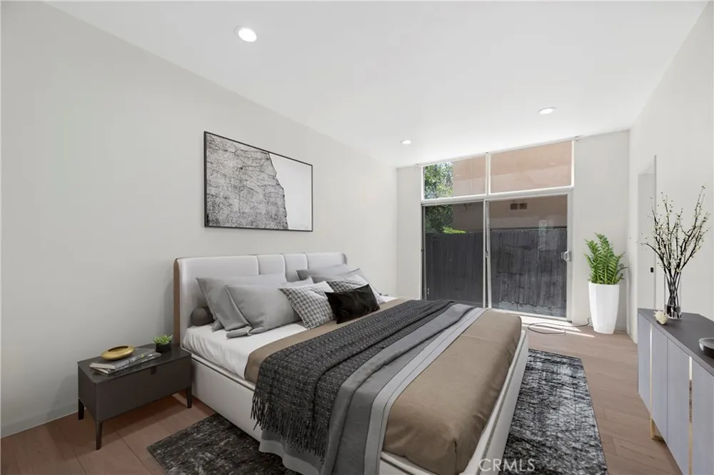 329 S Rexford Drive Beverly Hills, CA 90212