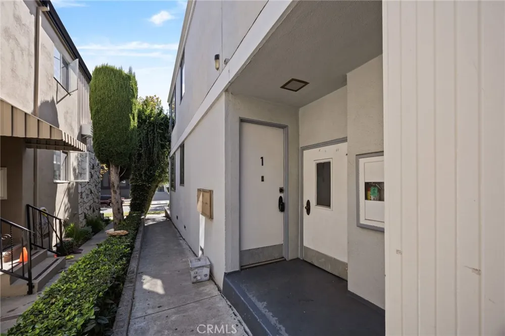 329 S Rexford Drive Beverly Hills, CA 90212