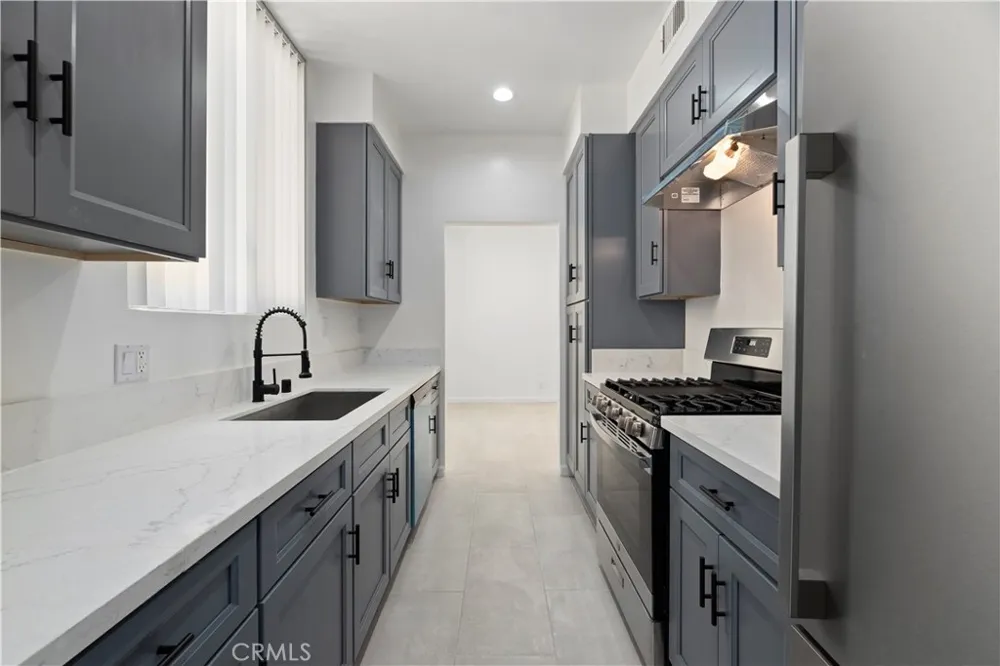 329 S Rexford Drive Beverly Hills, CA 90212