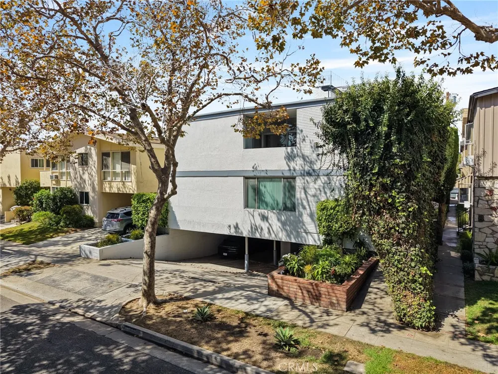 329 S Rexford Drive Beverly Hills, CA 90212