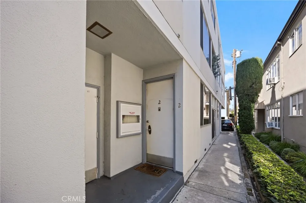 329 S Rexford Drive Beverly Hills, CA 90212
