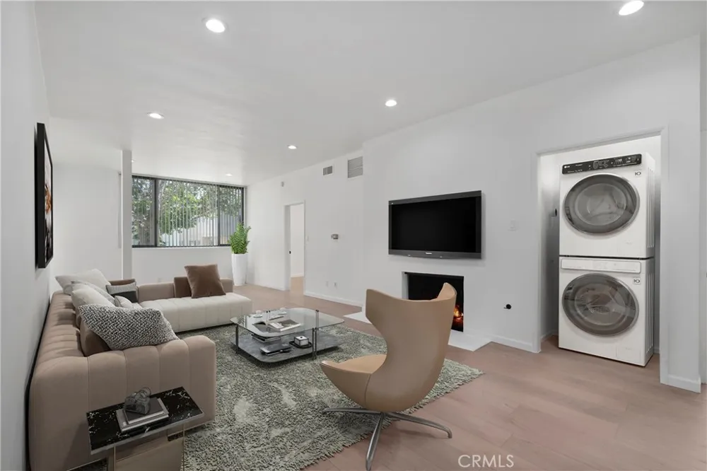 329 S Rexford Drive Beverly Hills, CA 90212