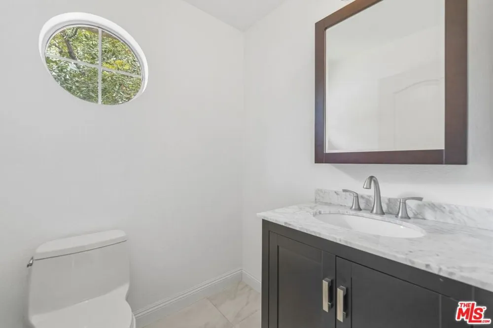 126 Bloom Drive Claremont, CA 91711
