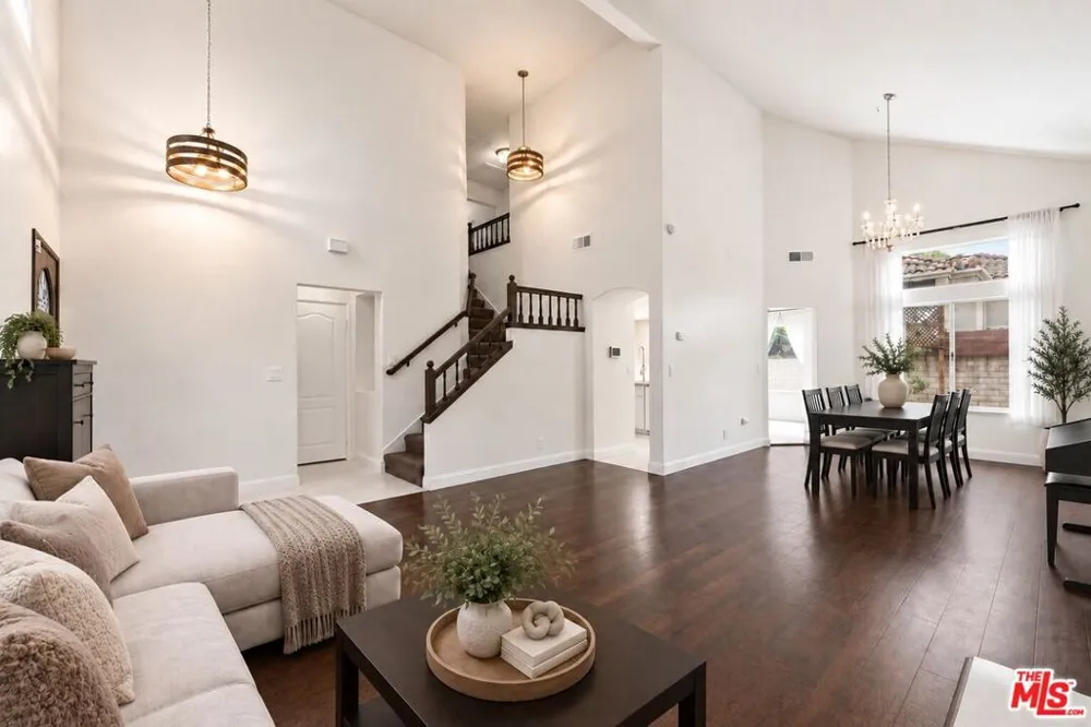 126 Bloom Drive Claremont, CA 91711