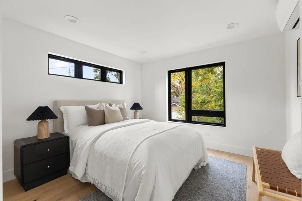 562 Palm Avenue Los Altos, CA 94022