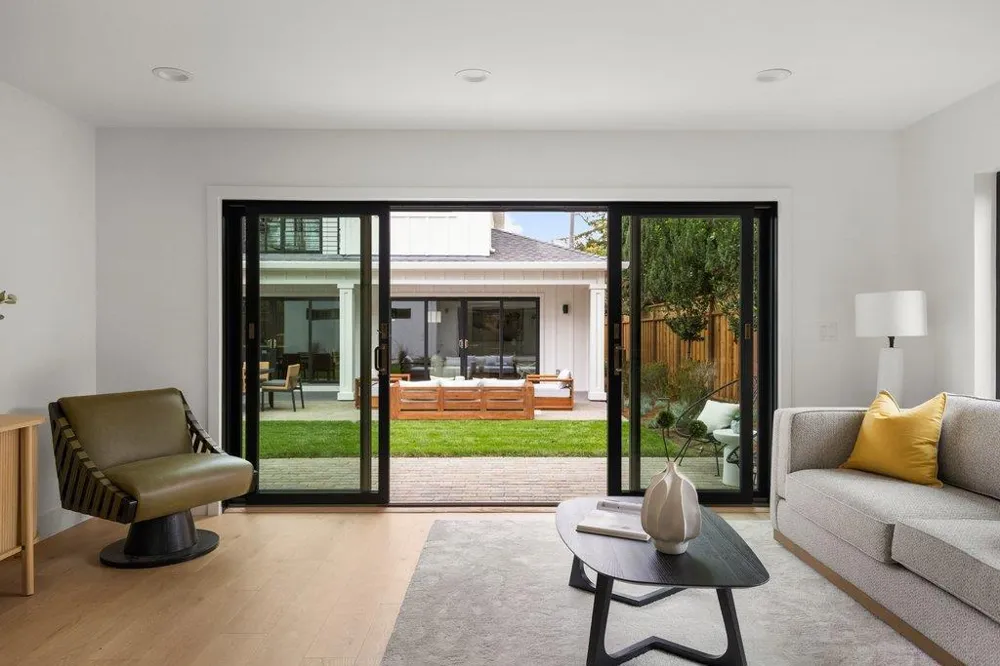562 Palm Avenue Los Altos, CA 94022