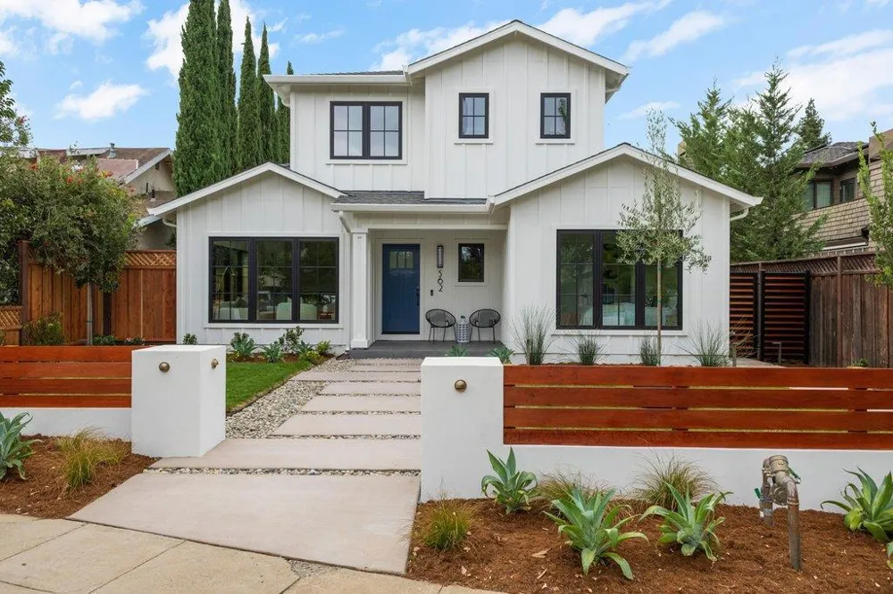 562 Palm Avenue Los Altos, CA 94022