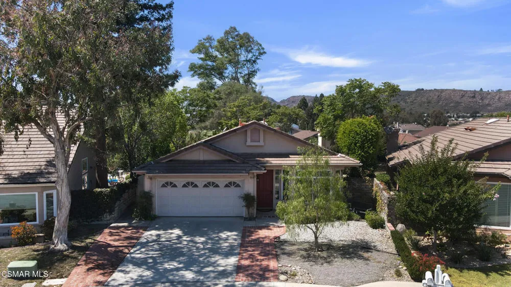 560 Timberwood Avenue Thousand Oaks, CA 91360