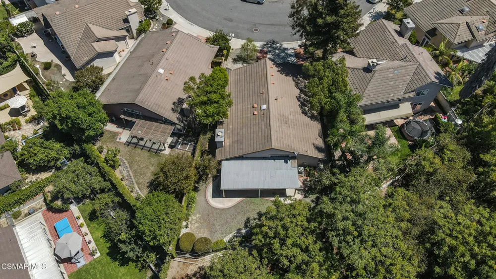 560 Timberwood Avenue Thousand Oaks, CA 91360