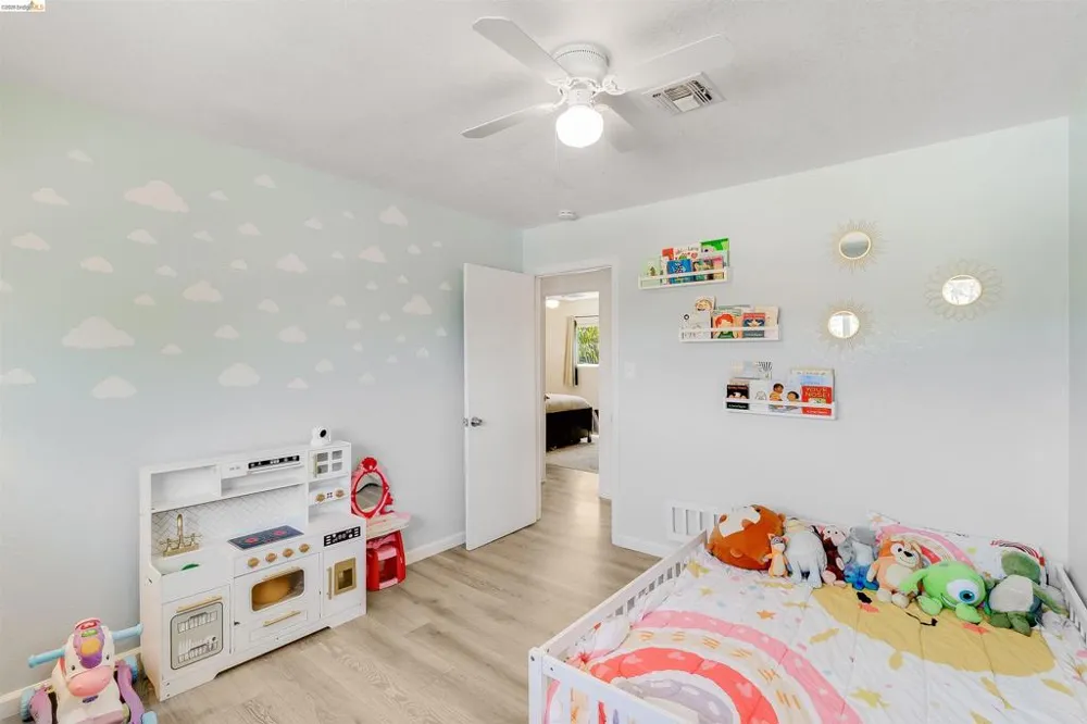 335 Pepper Dr Vallejo, CA 94589