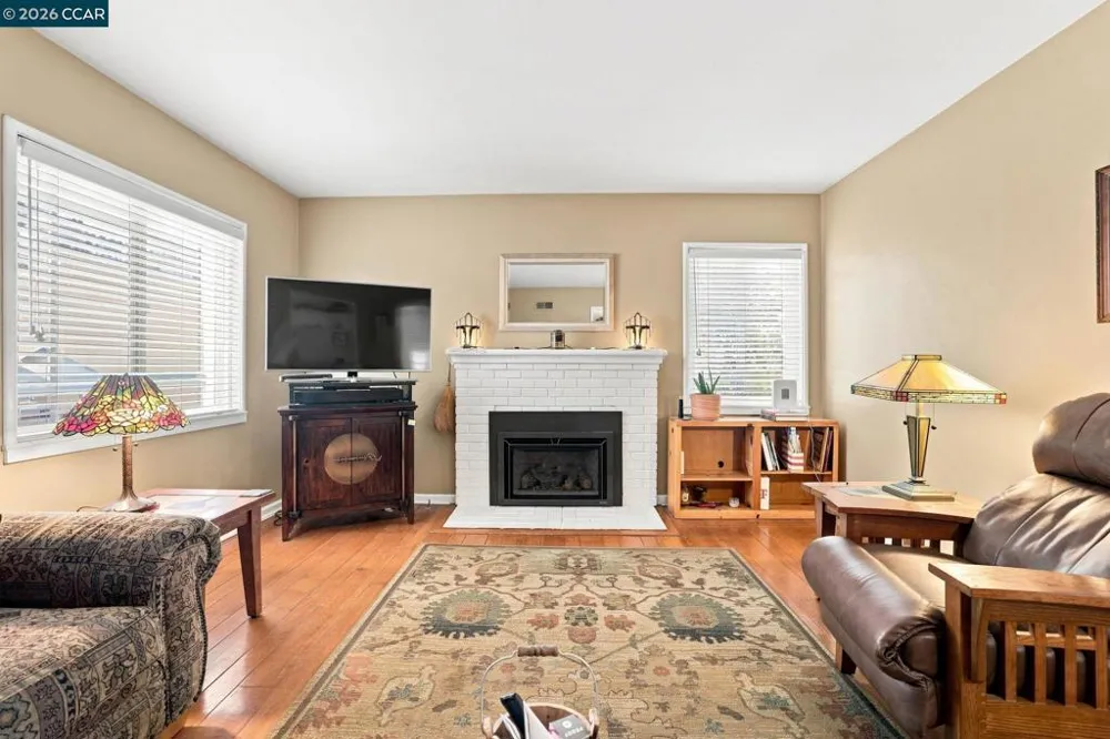 601 Alhambra St Crockett, CA 94525