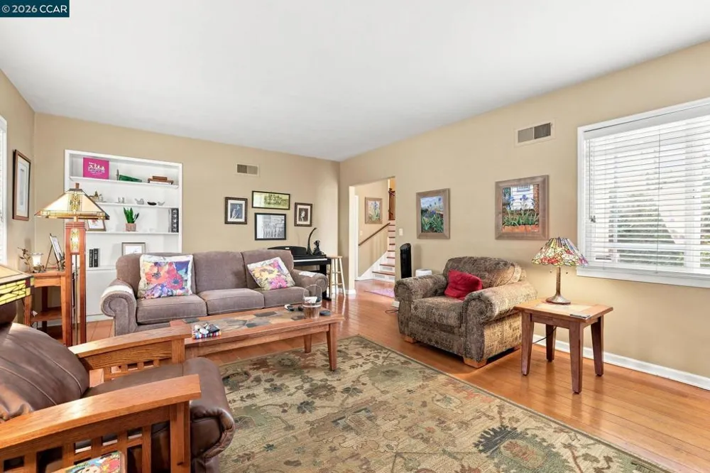 601 Alhambra St Crockett, CA 94525