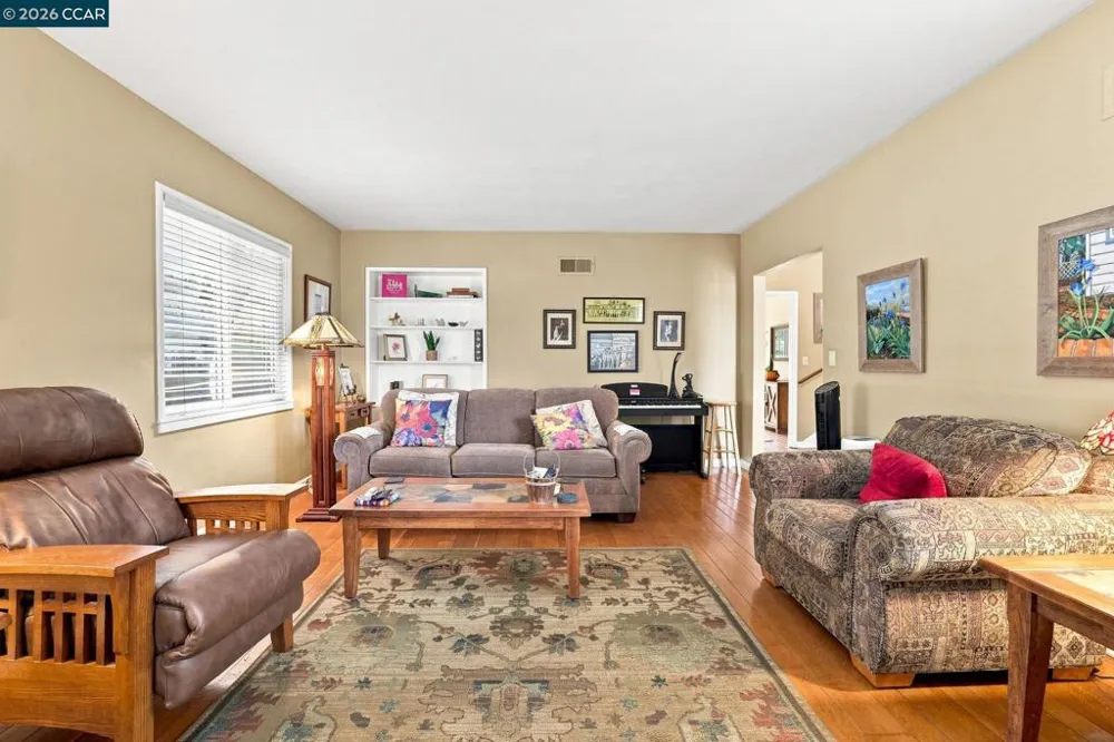 601 Alhambra St Crockett, CA 94525