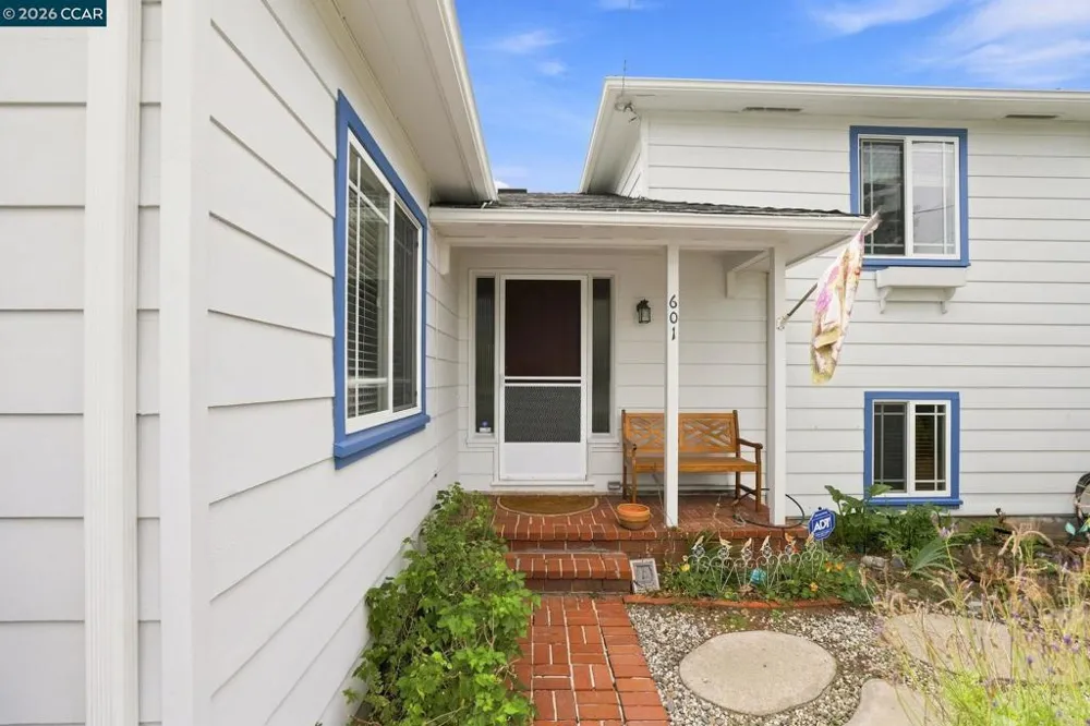601 Alhambra St Crockett, CA 94525