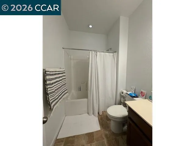 309 Senator St Lathrop, CA 95330