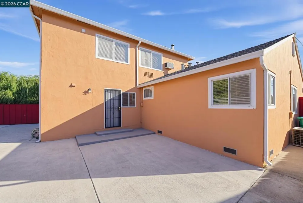 15345 Mendocino St San Leandro, CA 94579