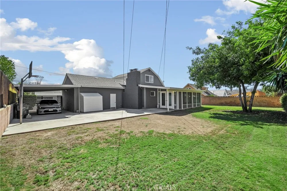 747 Garsden Avenue Covina, CA 91724