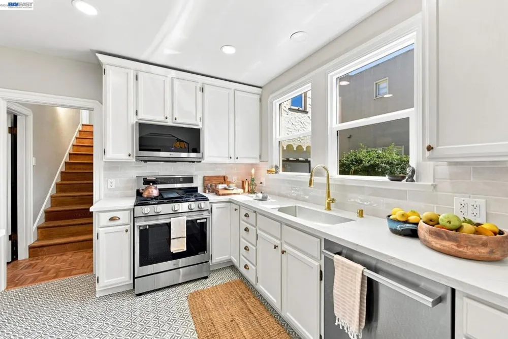 876 Bancroft Ave San Leandro, CA 94577