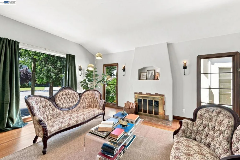 876 Bancroft Ave San Leandro, CA 94577