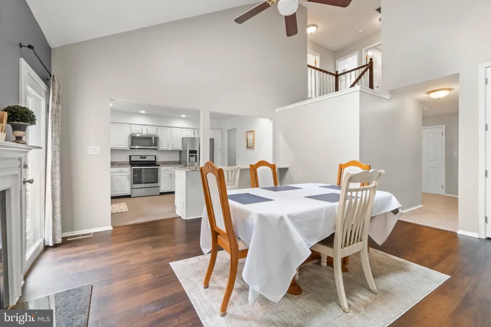 23 HILLTOP LANE Medford, NJ 08055