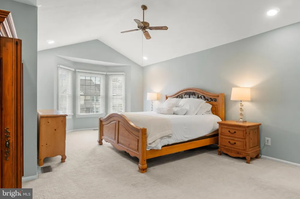 23 HILLTOP LANE Medford, NJ 08055