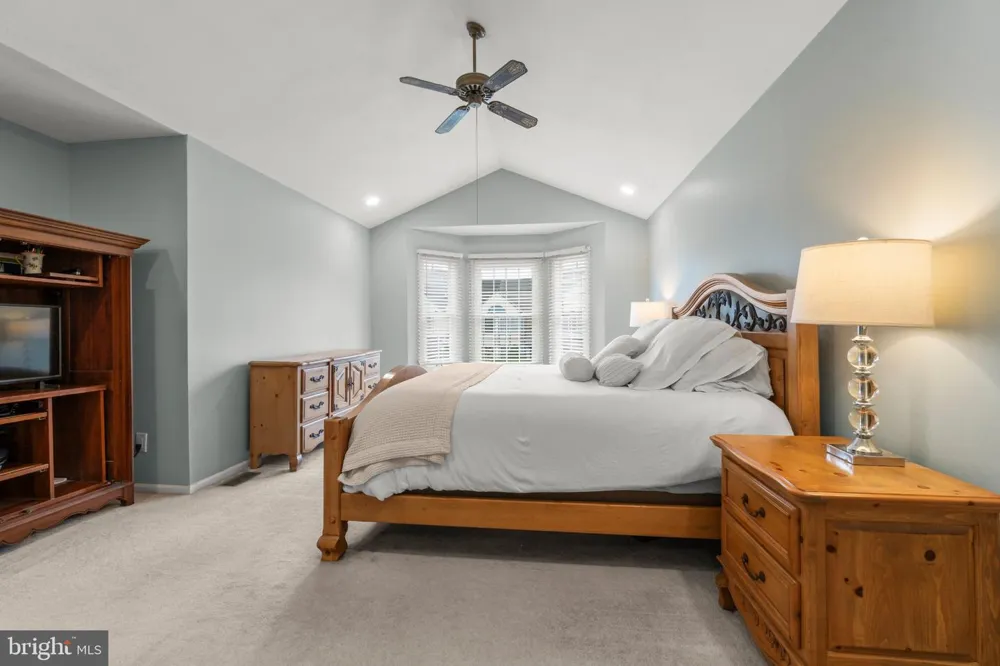 23 HILLTOP LANE Medford, NJ 08055