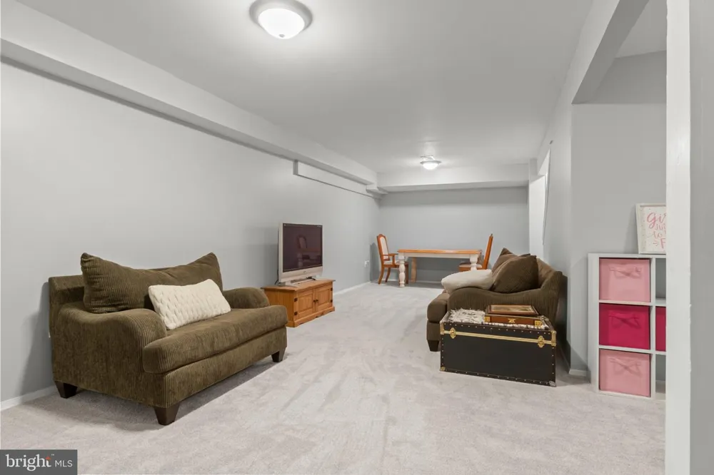 23 HILLTOP LANE Medford, NJ 08055