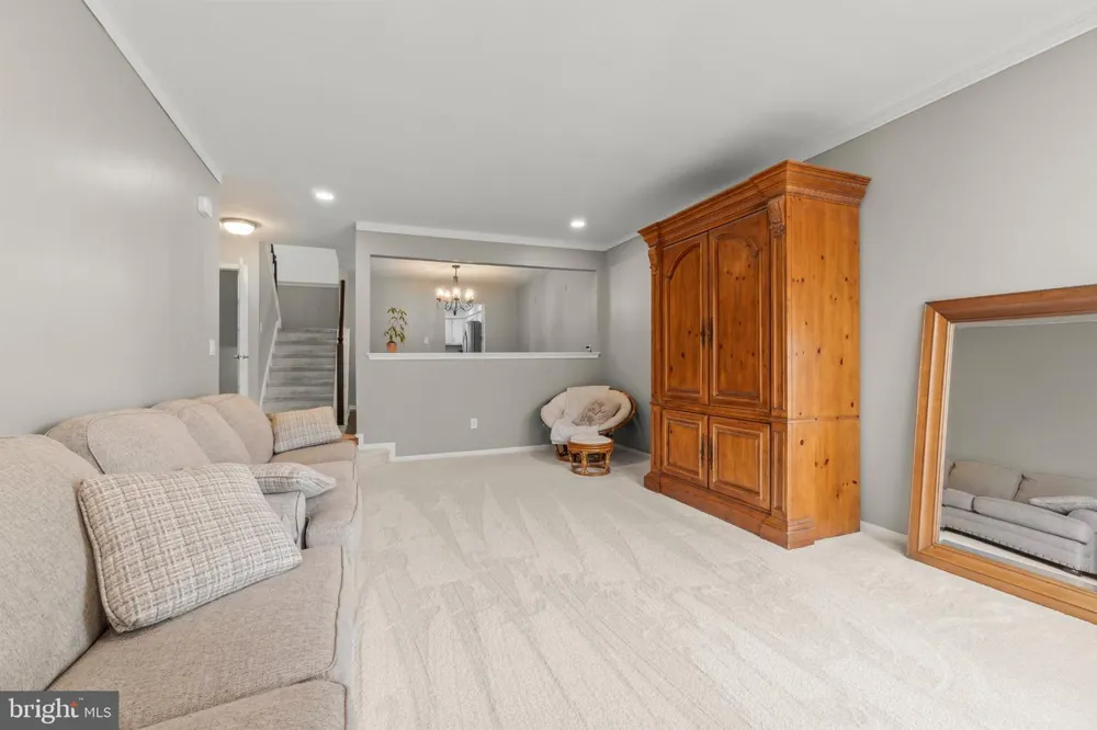 23 HILLTOP LANE Medford, NJ 08055