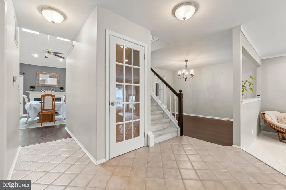 23 HILLTOP LANE Medford, NJ 08055