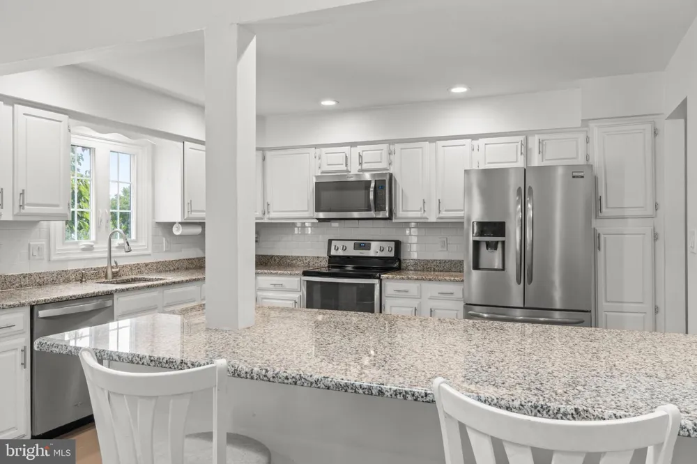 23 HILLTOP LANE Medford, NJ 08055